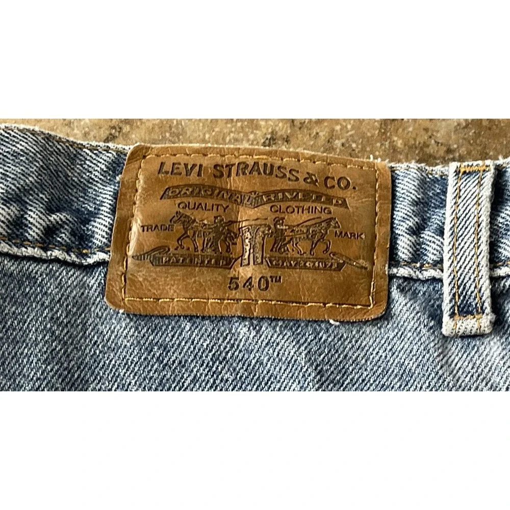Levi's Signature Relaxed Fit 540 Size 50x30 (48X30 ) Faded Blue Denim